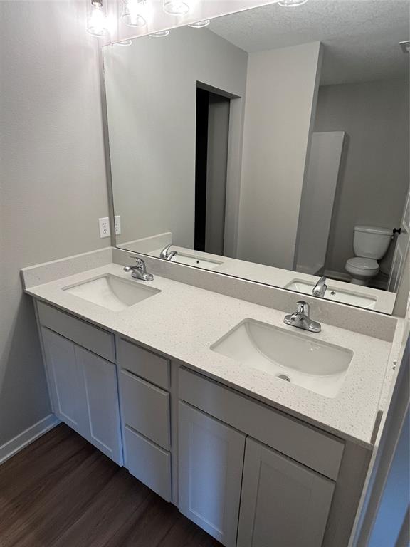 913 Knoll Drive Norwalk Iowa (10)