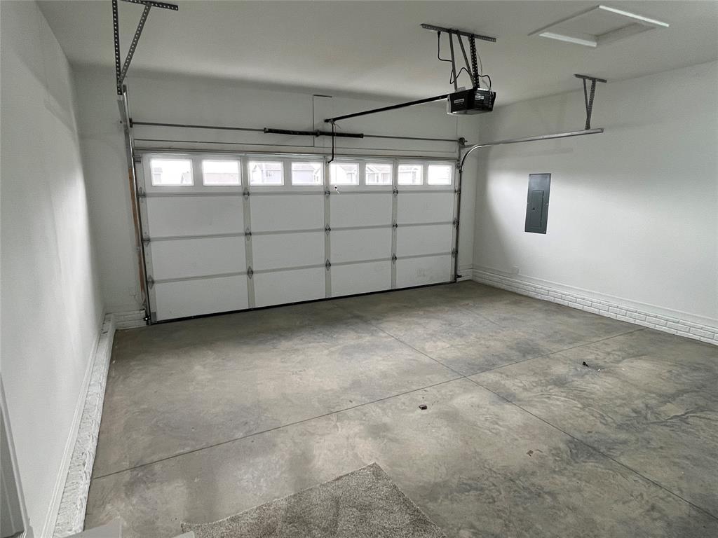 913 Knoll Drive Norwalk Iowa (17)