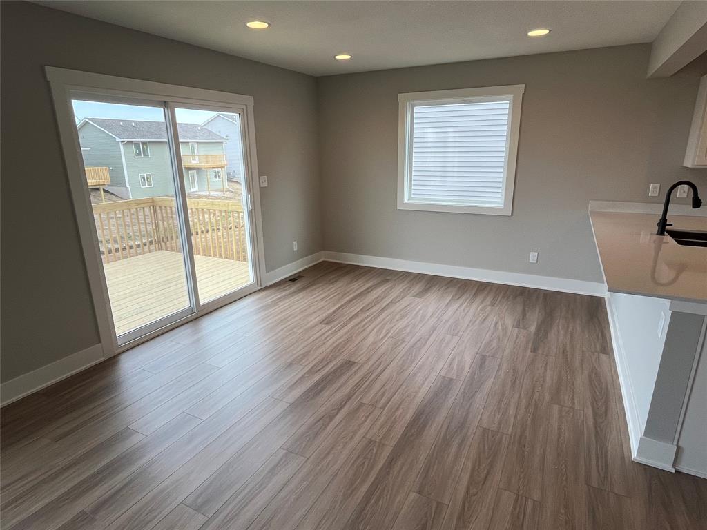 913 Knoll Drive Norwalk Iowa (5)
