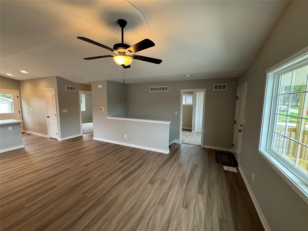1533Walker-6